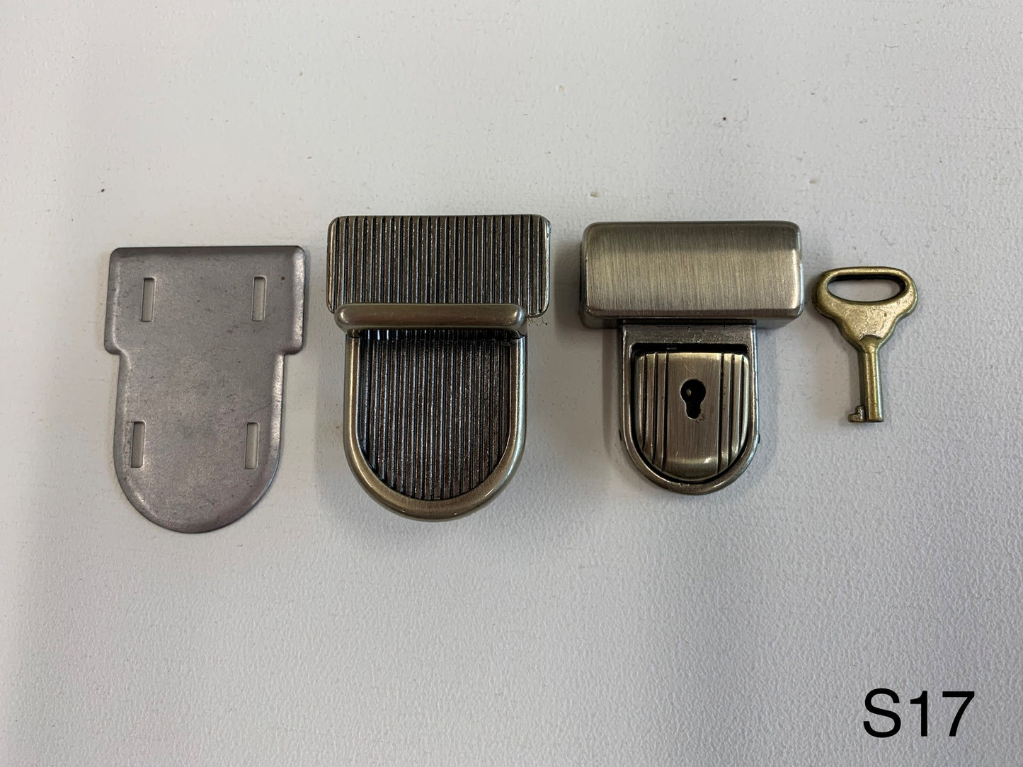 Press Type Bag Catch 35mm